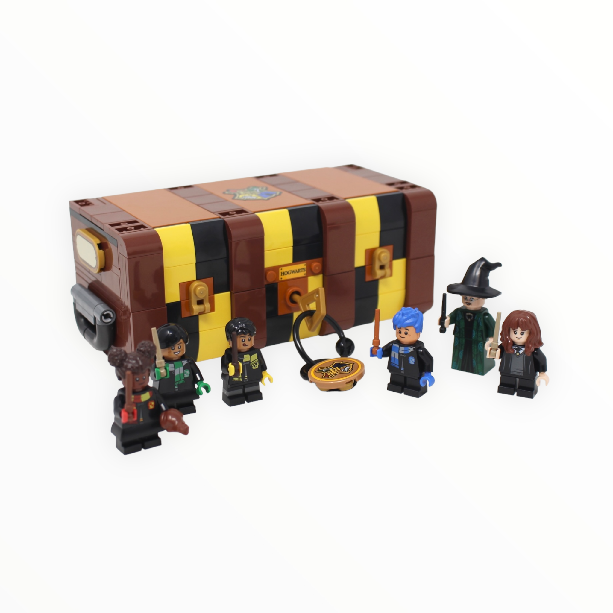 LEGO Harry Potter: Hogwarts Magical Trunk (76399) for sale online