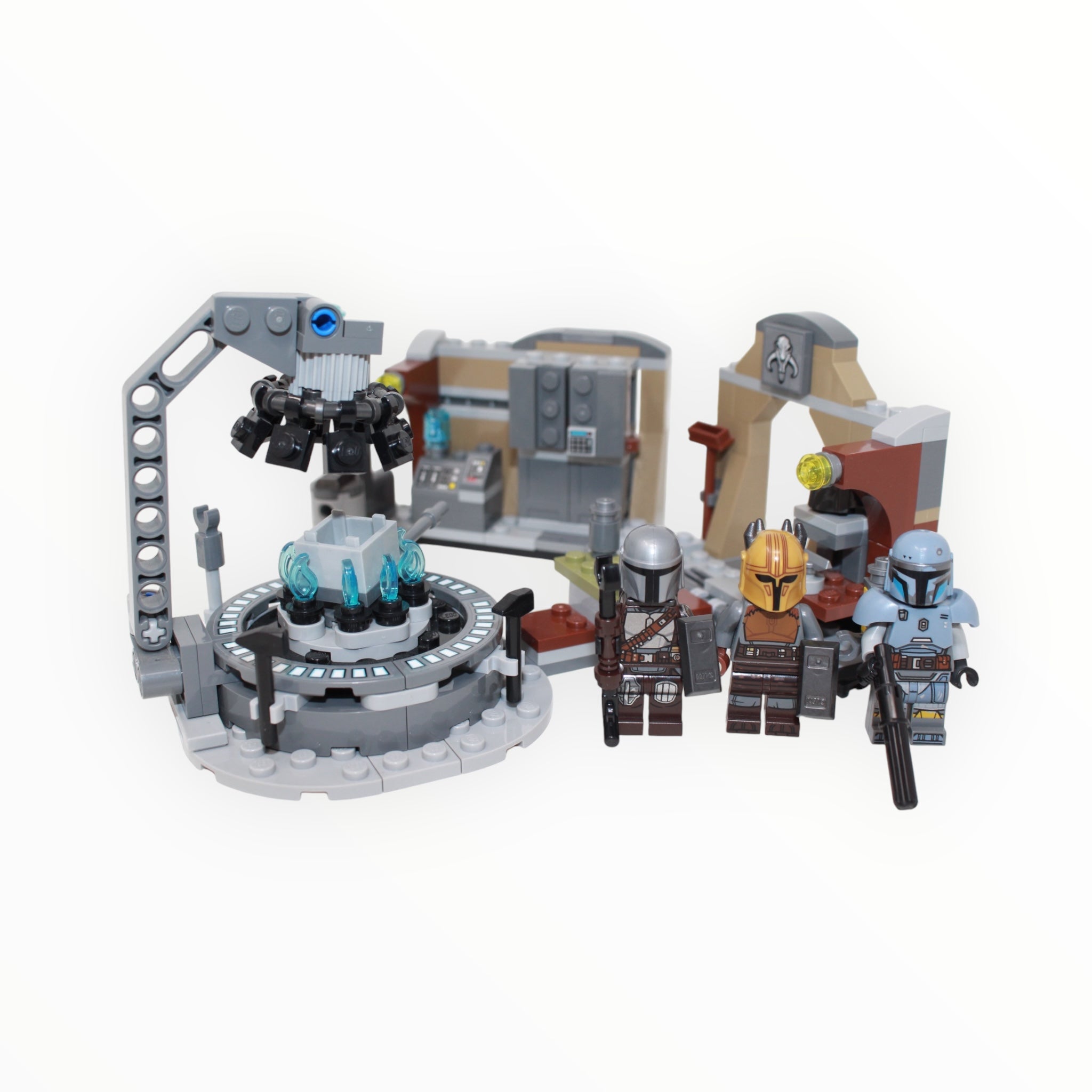 Used Set 75319 Star Wars The Armorer’s Mandalorian Forge