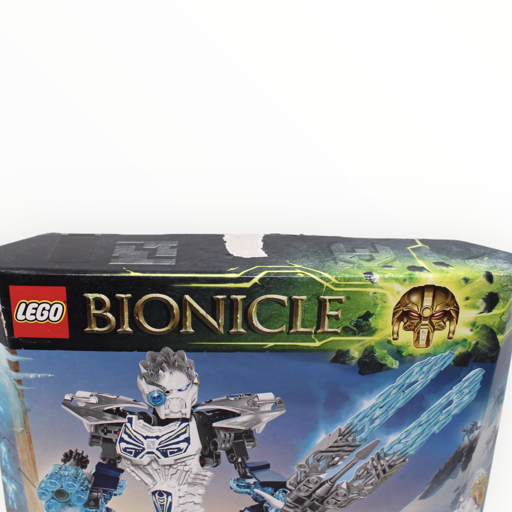 Retired Set 71311 Bionicle Kopaka and Melum Unity Set (damaged box)