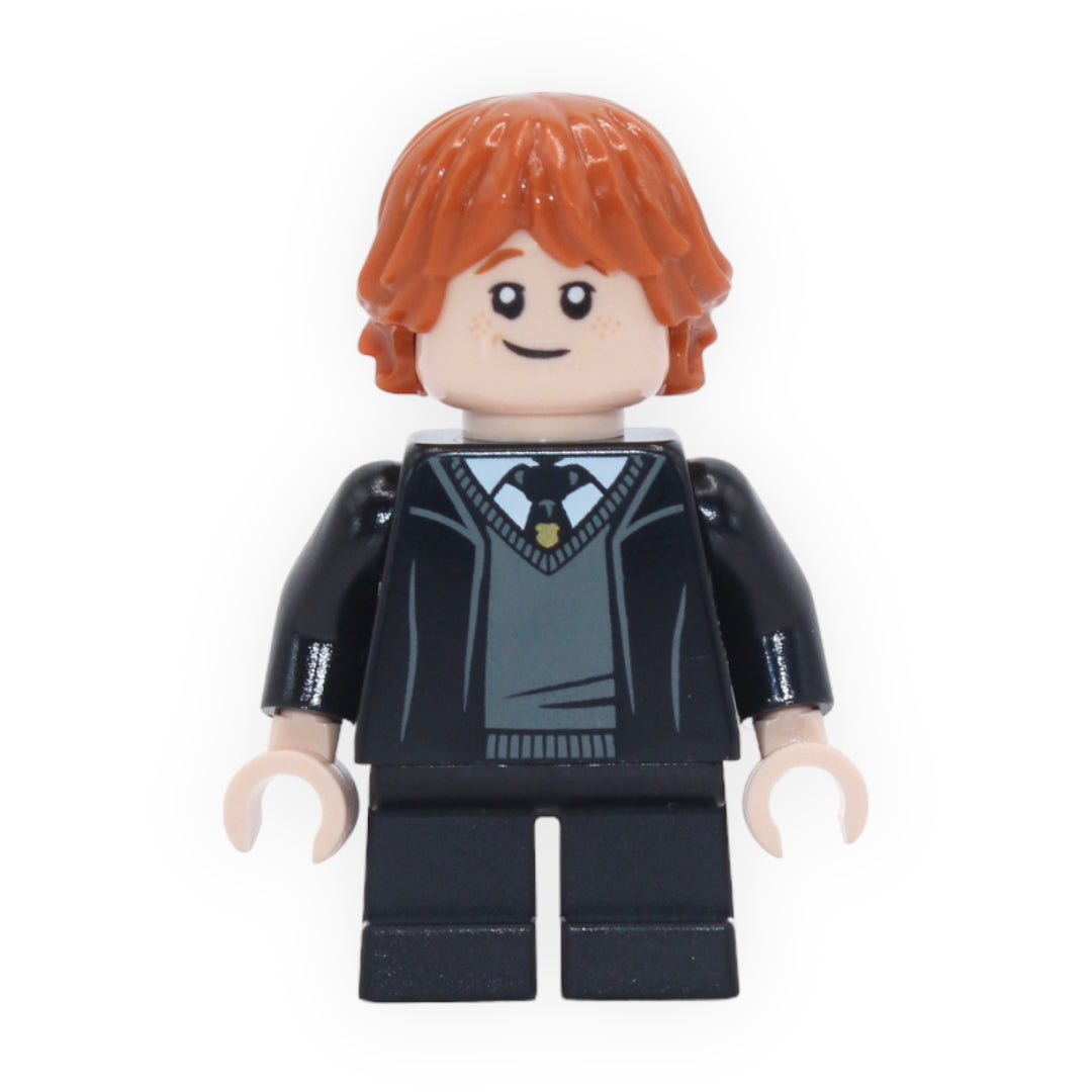 Ron Weasley (Hogwarts robe, black tie with crest, short legs)