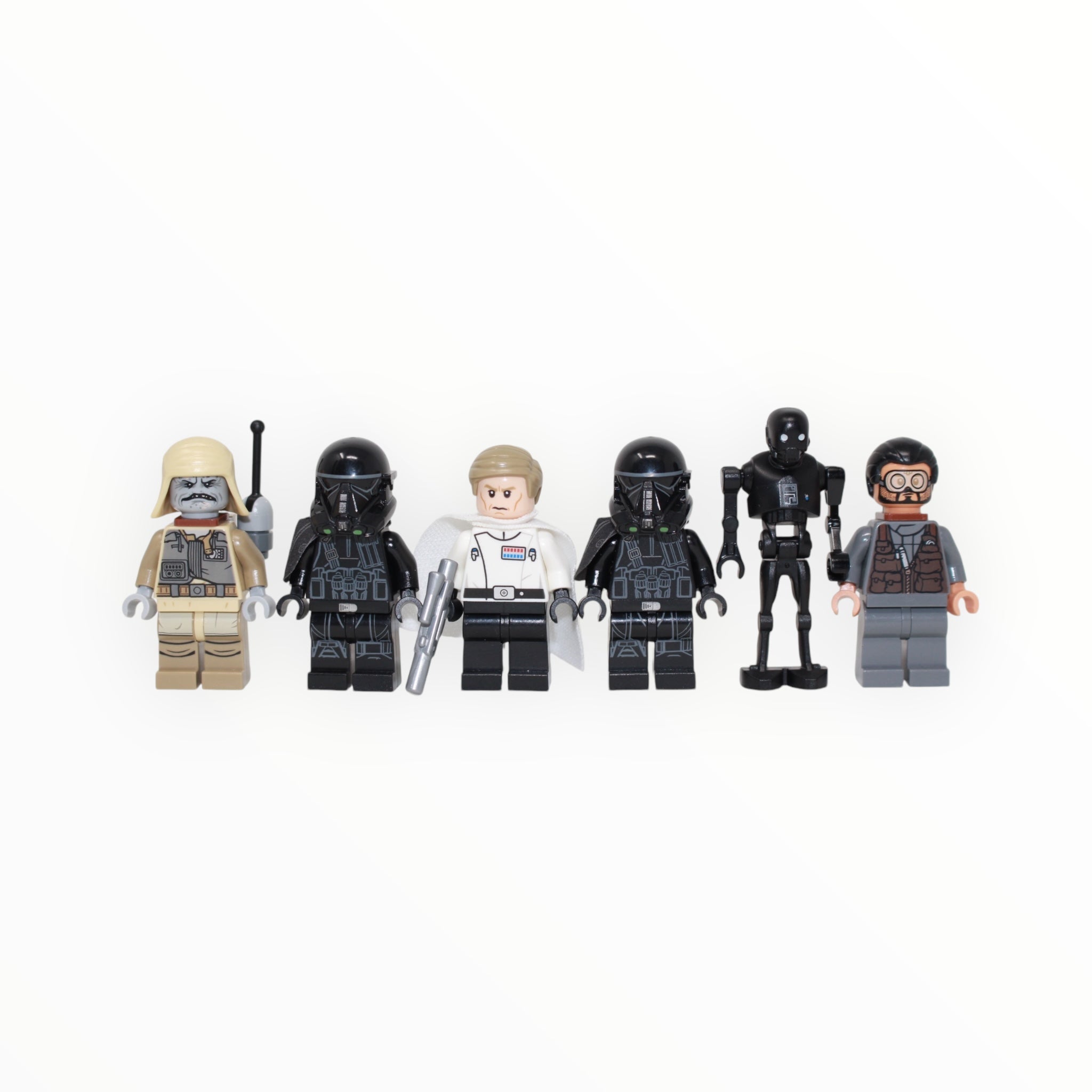 LEGO Star Wars: outlet Krennics Imperial Shuttle (includes three minifigures)