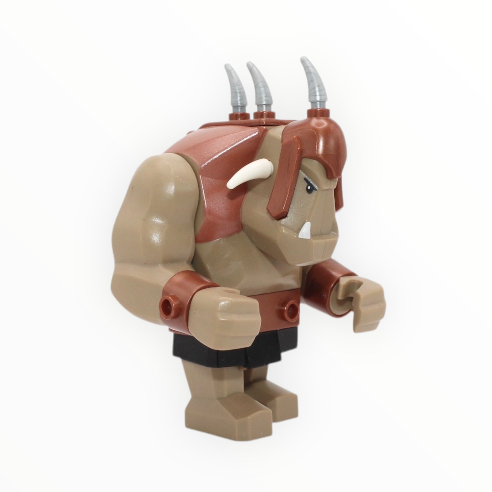 Fantasy Era - Dark Tan Troll (copper armor, 3 silver spikes, 2 white spikes)