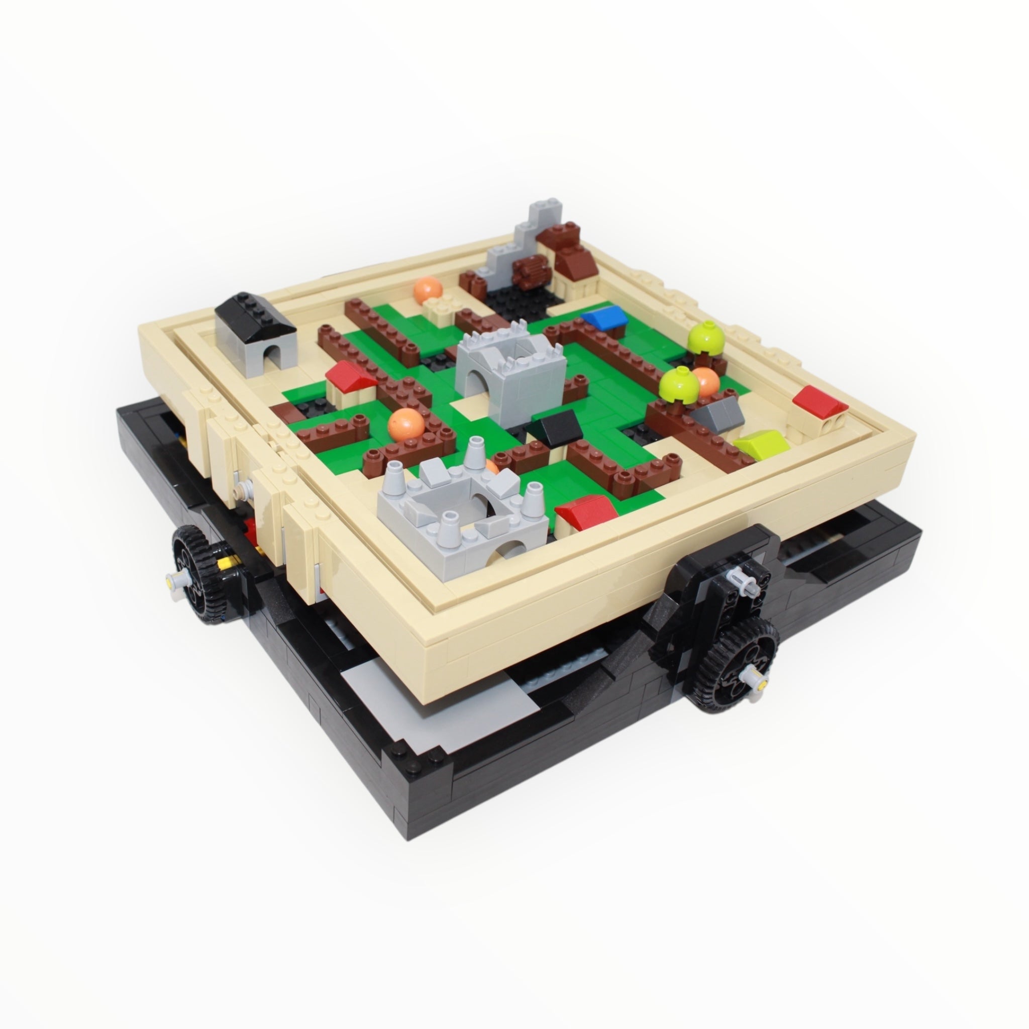 Used Set 21305 LEGO Ideas Maze