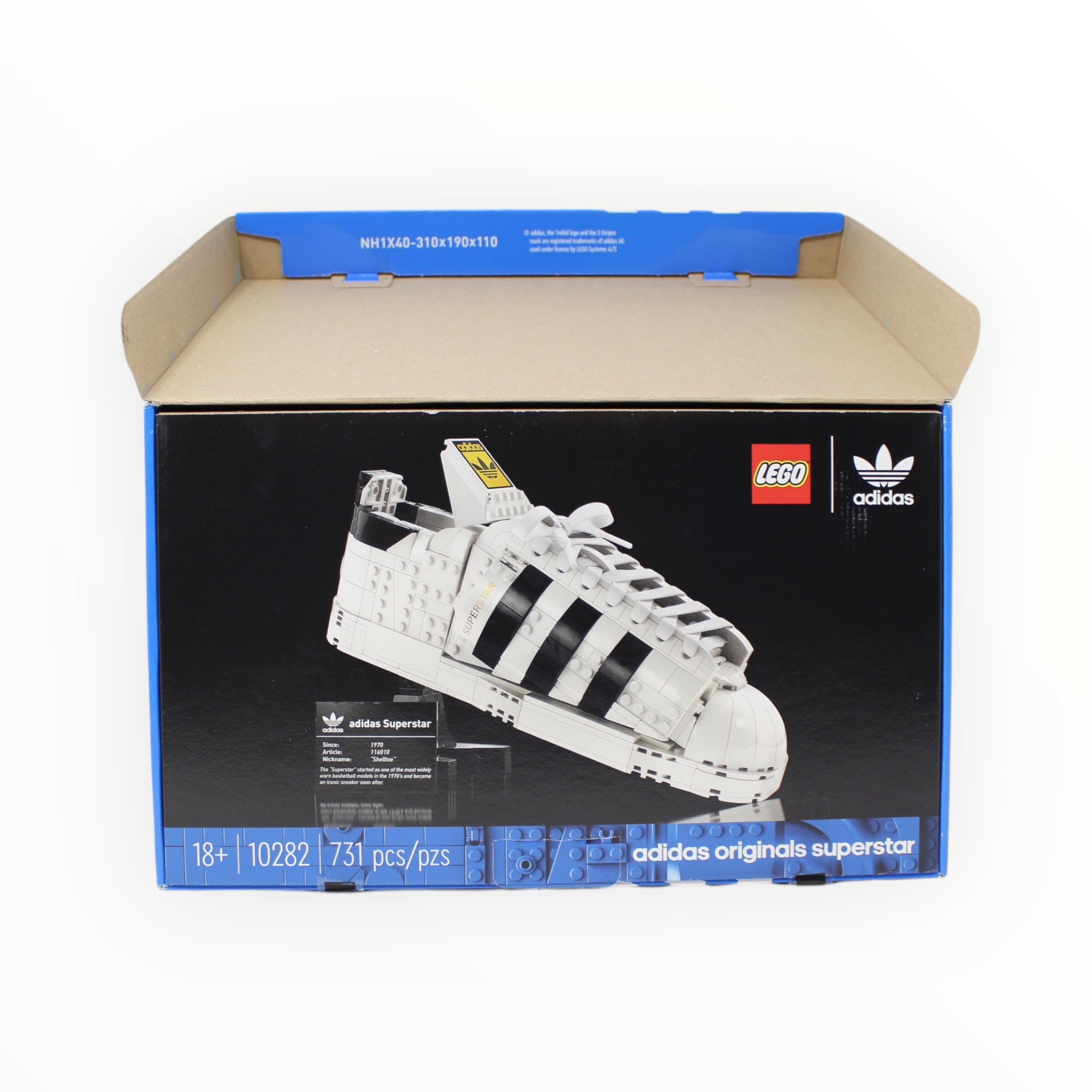 Retired Set 10282 LEGO adidas Originals Superstar (slightly damaged box)