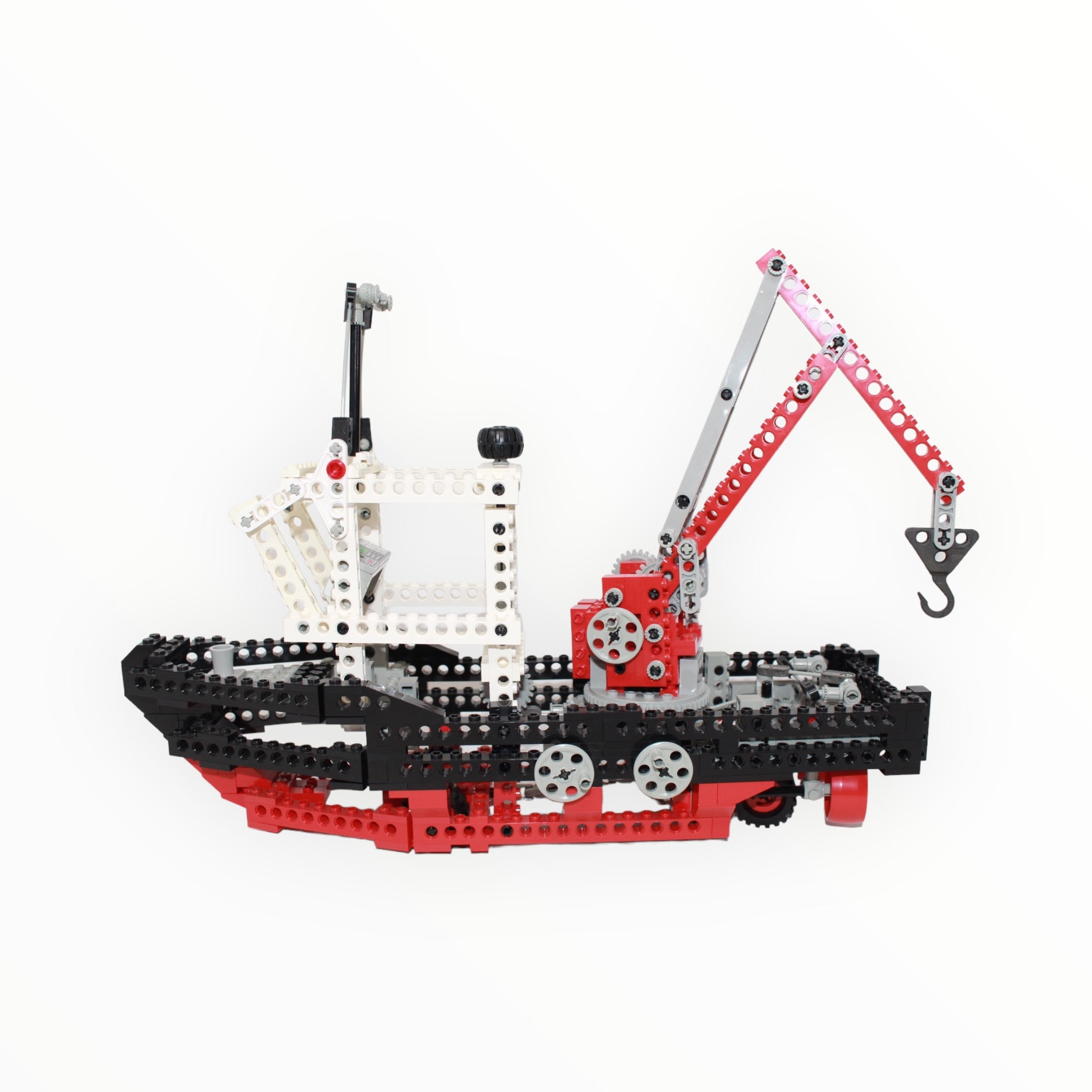 Lego technic ship online