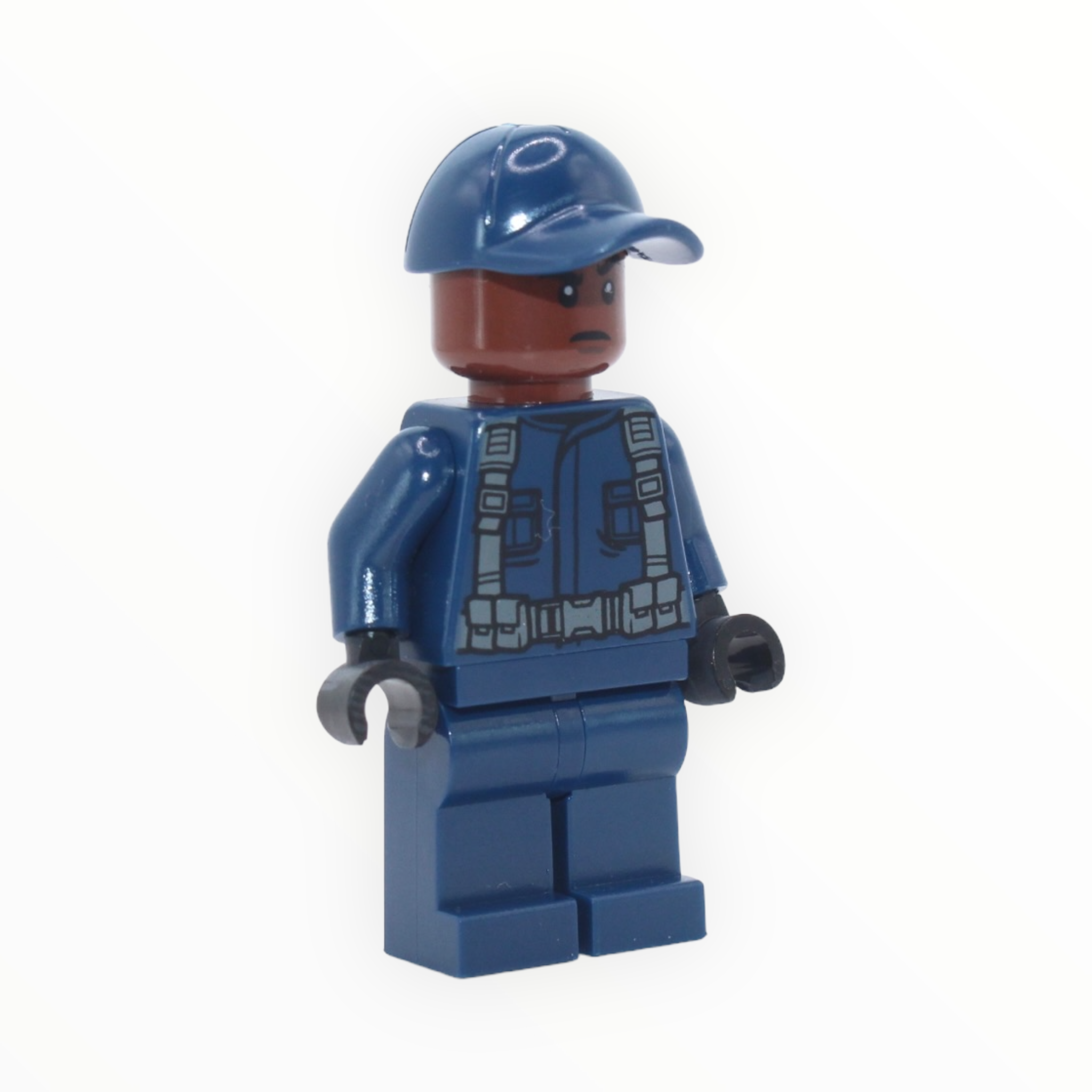 Jurassic World Guard (ball cap, reddish brown head)